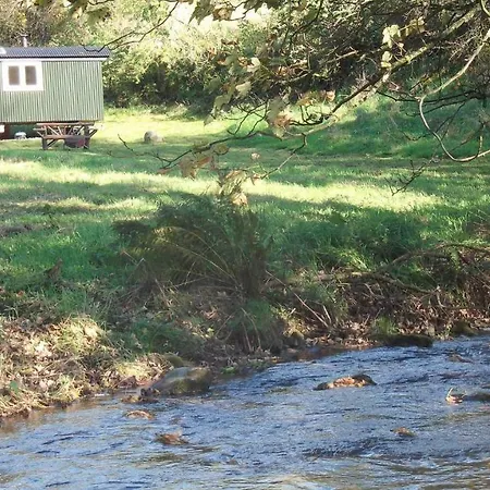 Hut In The Sheep Wash *